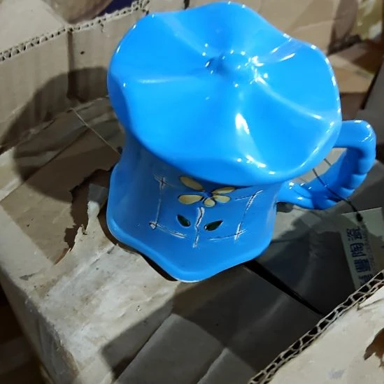 摆件盘子碗茶壶啥都有