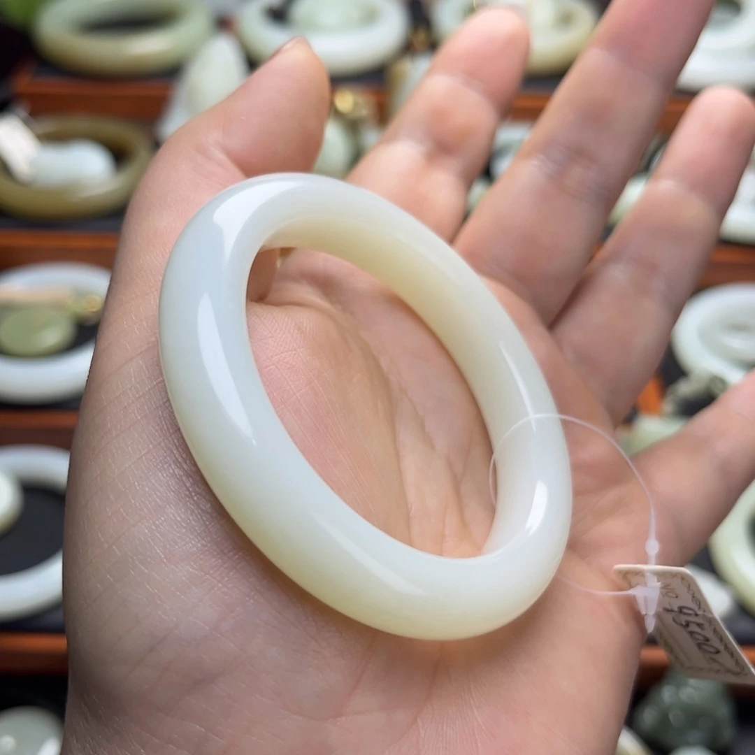 和田玉未镶嵌手镯51.52