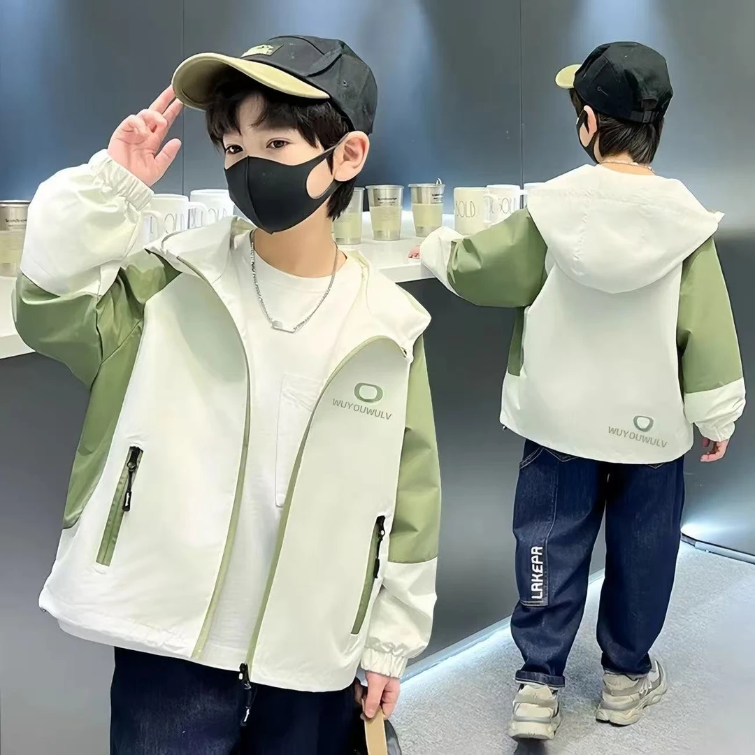 男童冲锋衣外套2025春秋季新款儿童夹克宝宝工装户外痞帅薄宽松潮