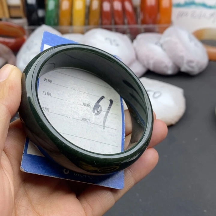 未镶嵌手镯石英质玉