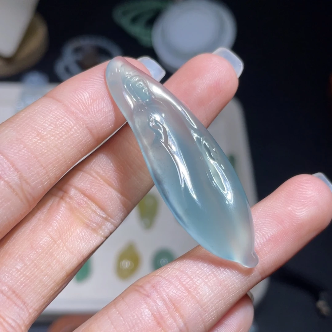 吊坠(不含链)未镶嵌翡翠站观音