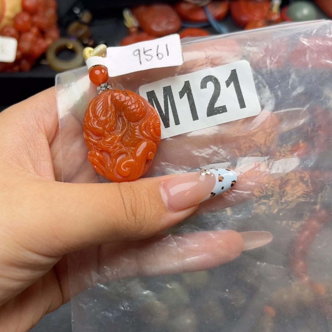 南红玛瑙未镶嵌珠宝奇石