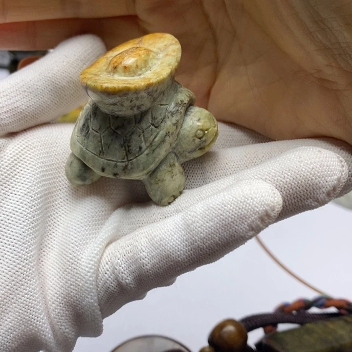 岫岩河磨玉（透闪石质玉）手把未镶嵌西*