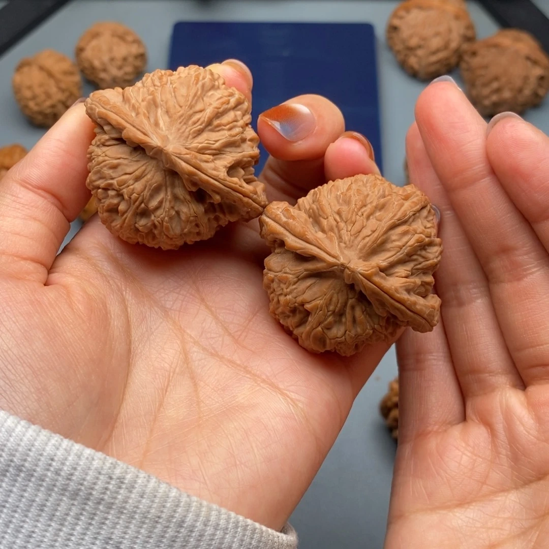 把件文玩核桃白狮子