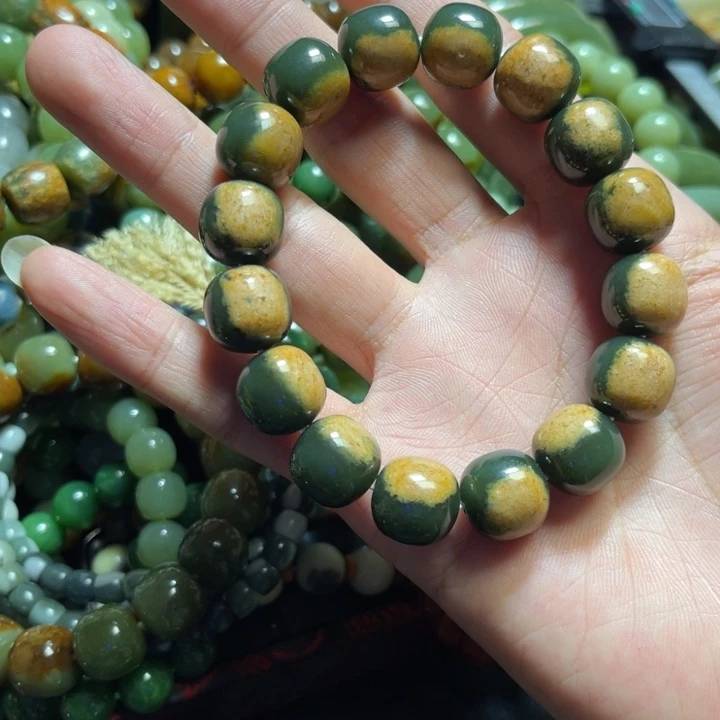 岫岩河磨玉（透闪石质玉）未镶嵌颈饰