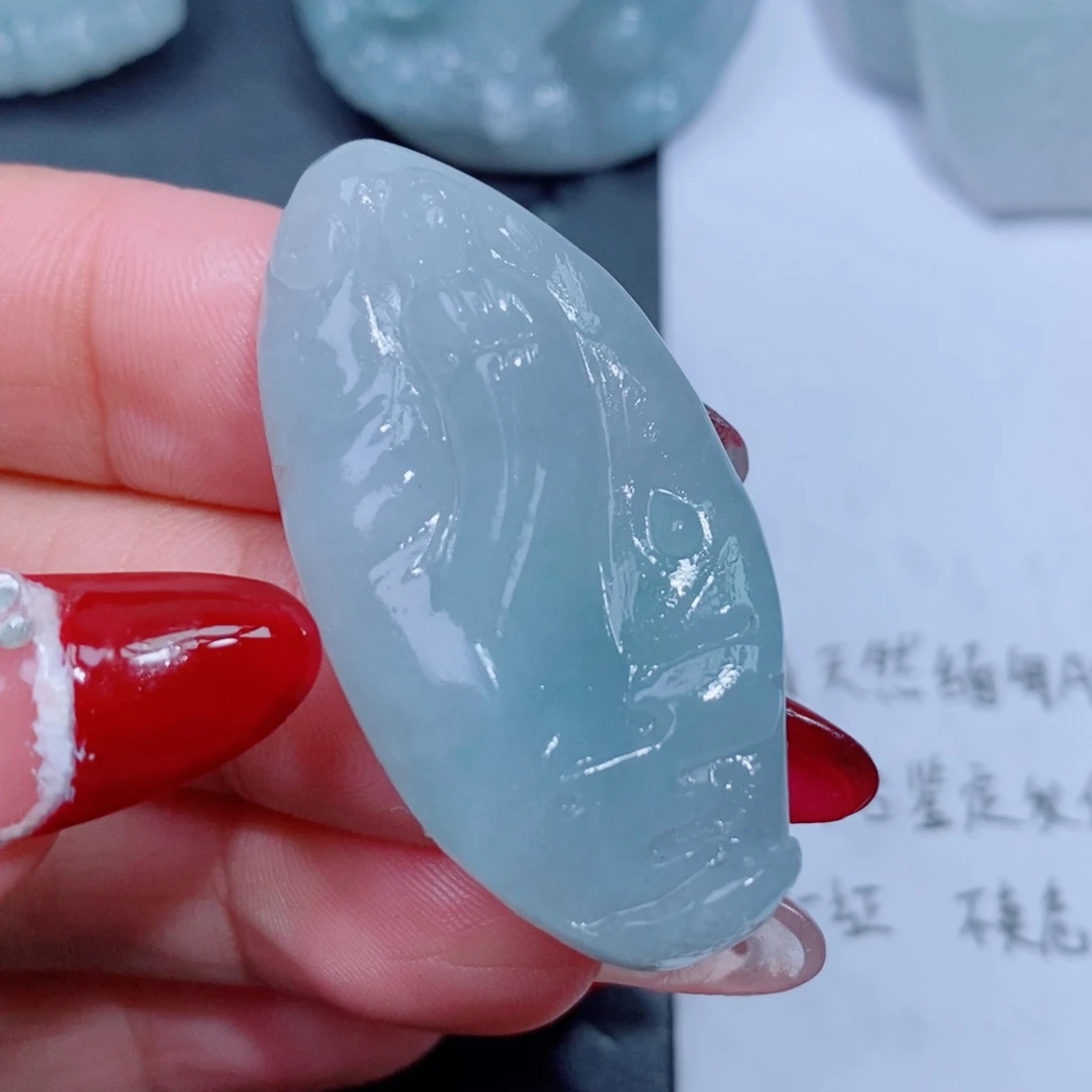 定制翡翠吊坠未镶嵌