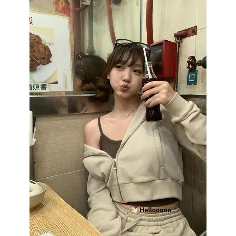 王少女的店【清清】卡其色连帽卫衣 R23303S43