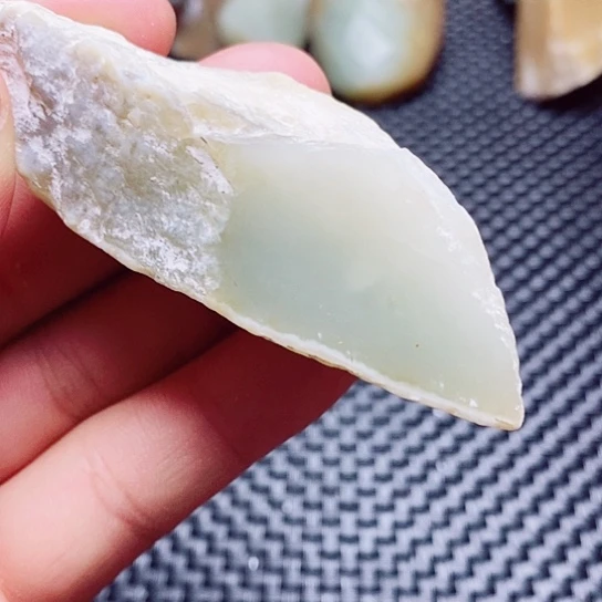 和田玉（糖玉）未镶嵌珠宝半成品