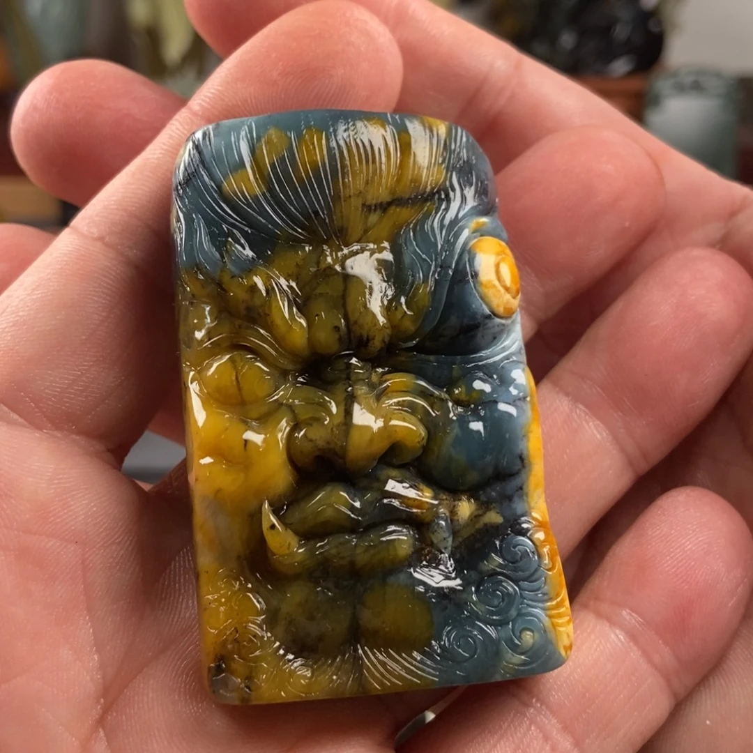 ****K岫玉未镶嵌手把件