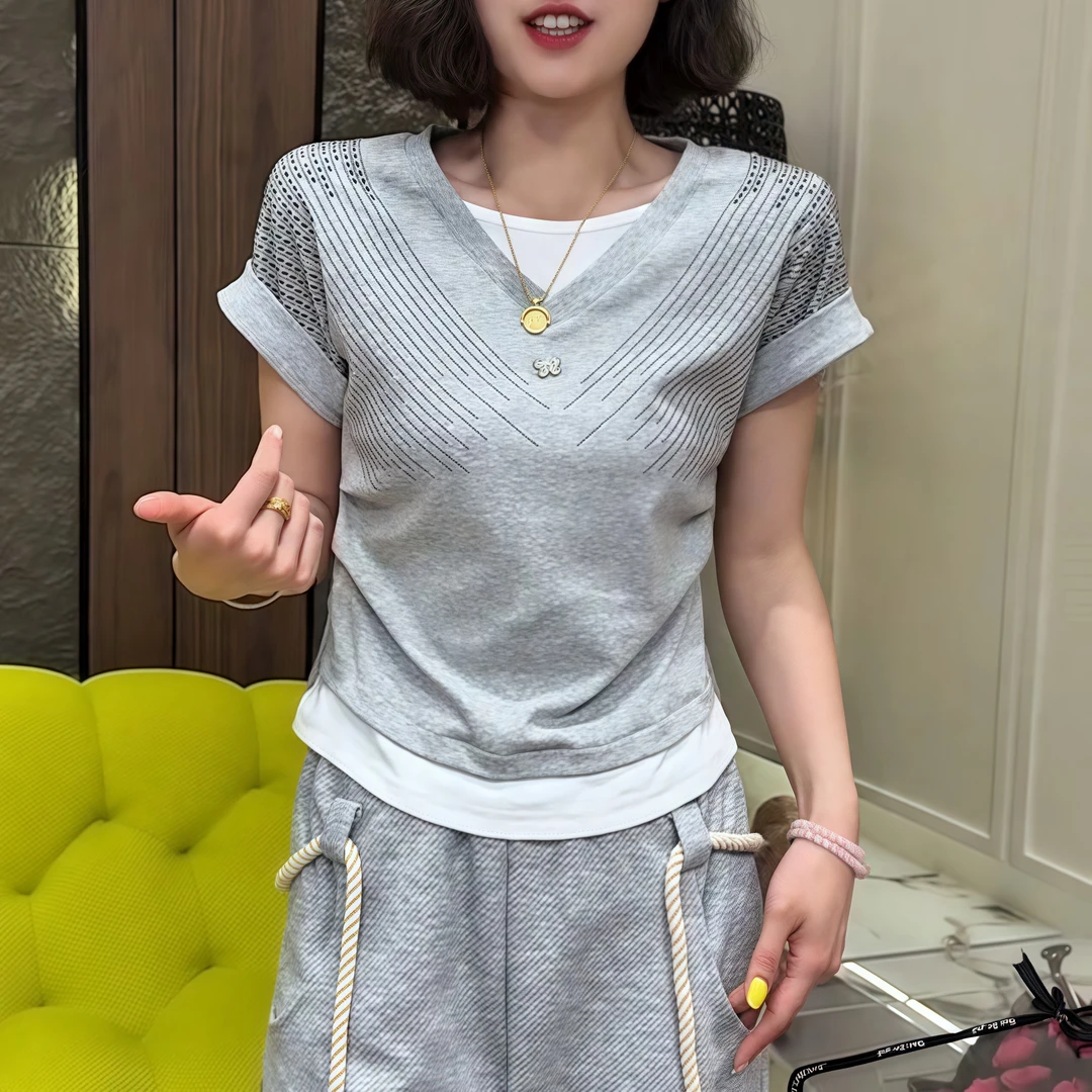 时尚烫钻假两件拼接短袖T恤女2025夏季新款气质设计感显瘦上衣