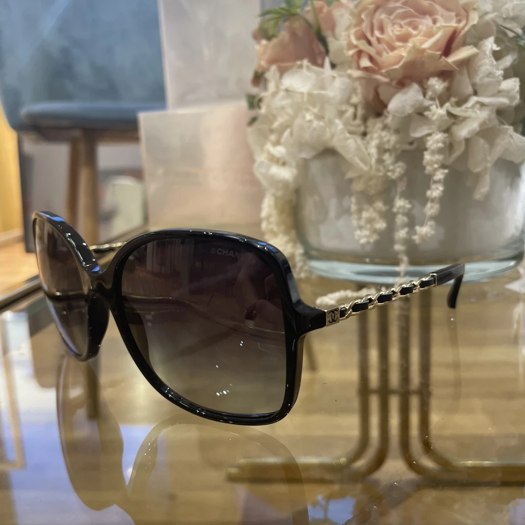 未使用 Chanel/香奈儿 陈数谢娜同款C家墨镜链条镜腿小脸CH5210Q