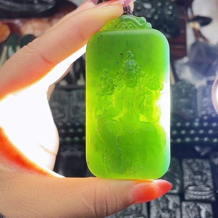 蛇纹石玉未镶嵌挂件泰山玉观音