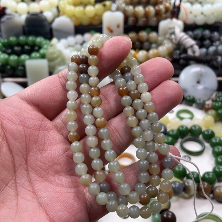 和田玉未镶嵌手串