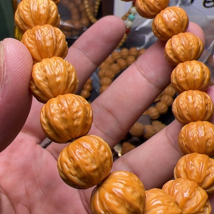 猴头核桃吊坠噢哭ku吐