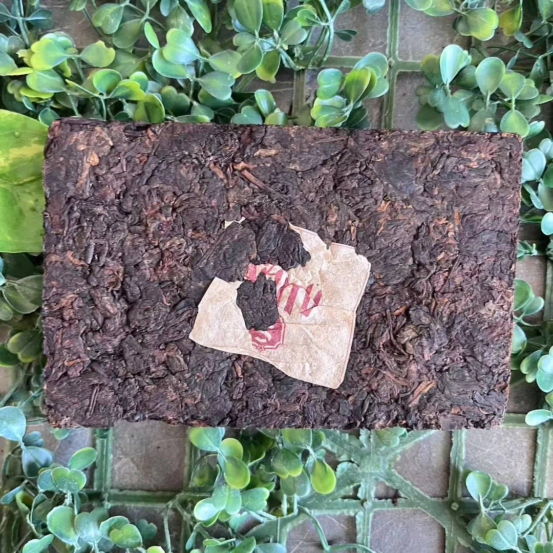 雨腾古茶  “奉YW”千NL物茶H石250g/砖 (7月29)