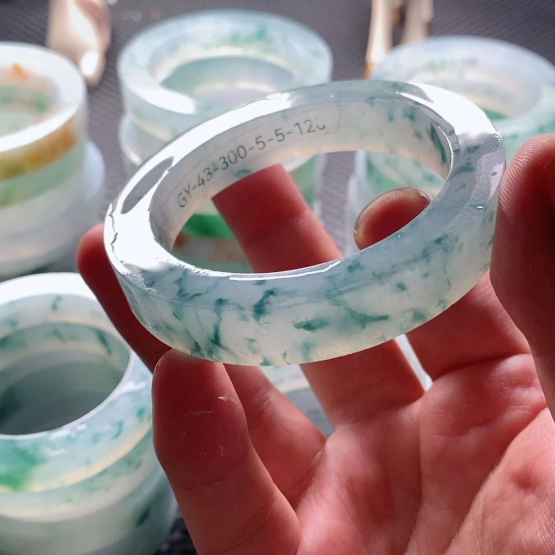 定制翡翠A未镶嵌南**强