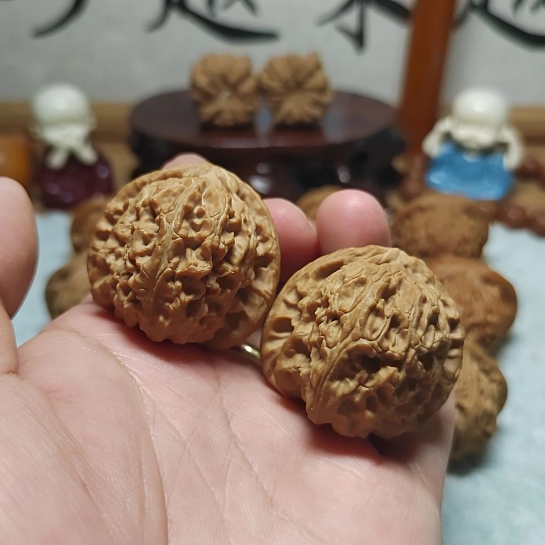想***了文玩核桃把件白狮子