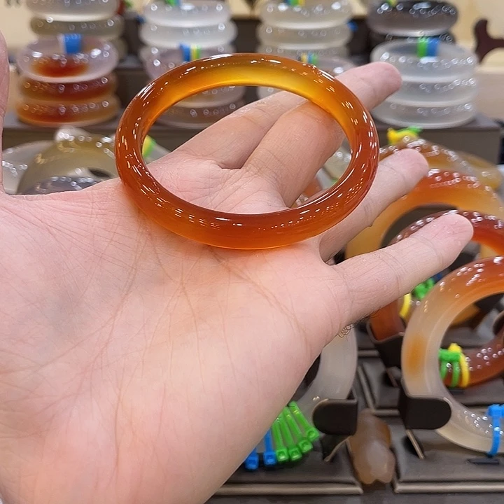 玛瑙/玉髓未镶嵌手镯