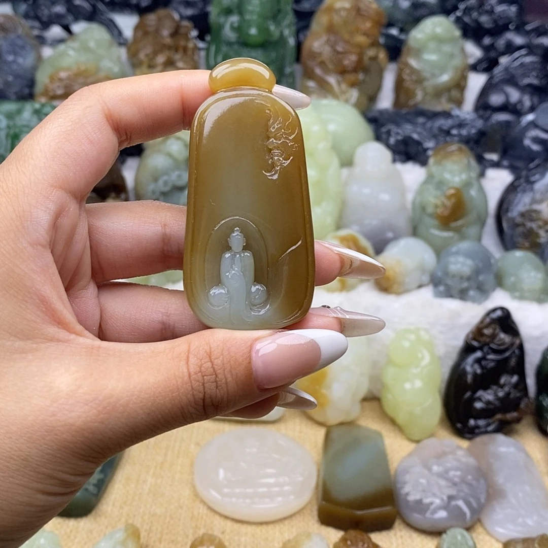 和田玉未镶嵌颈饰