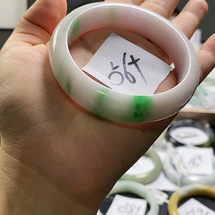 【闪购商品】未镶嵌手镯翡翠