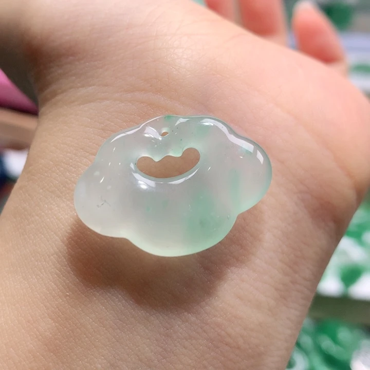 颈饰未镶嵌石英质玉天然非洲翠