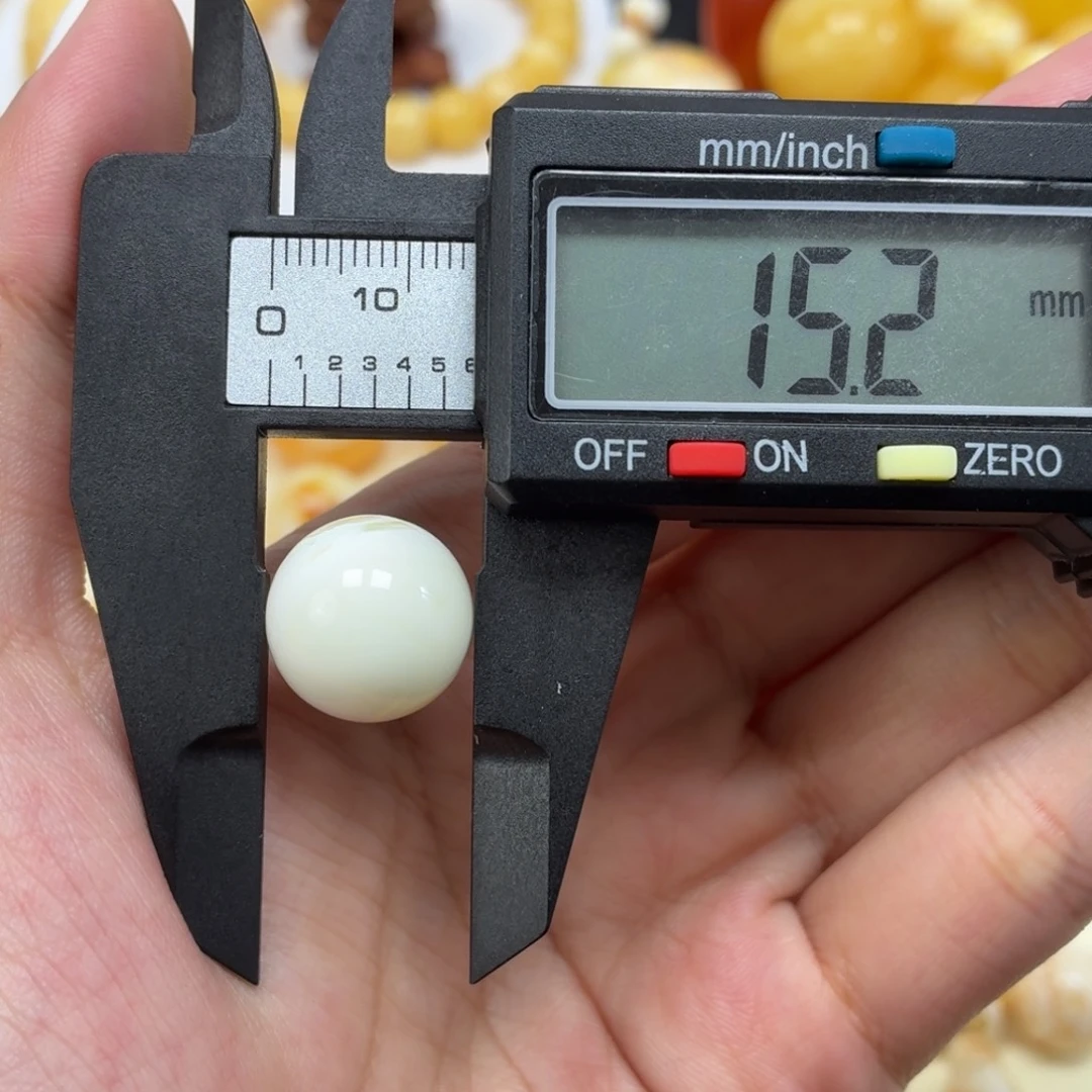 琥珀未镶嵌珠宝奇石乌料瓷白溶洞圆珠15mm