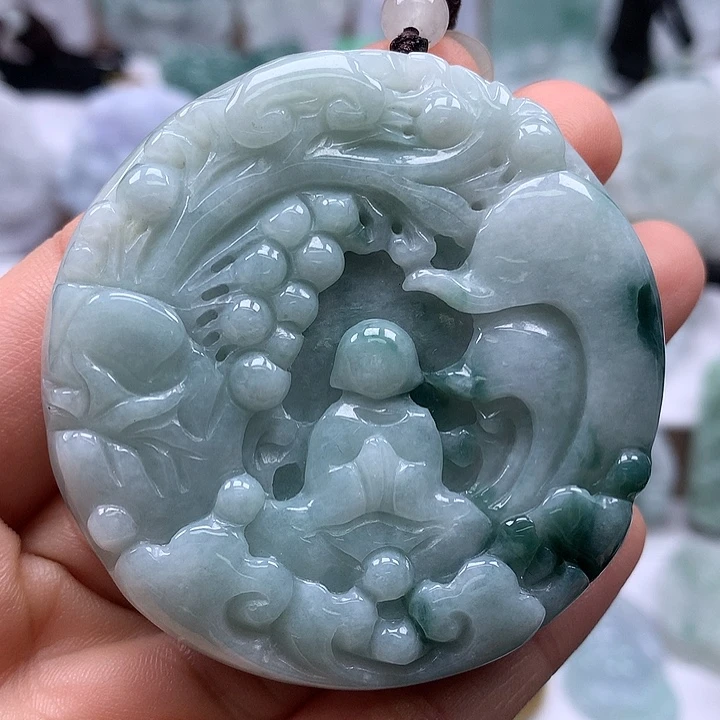 翡翠未镶嵌颈饰悟道福利两面工艺福利