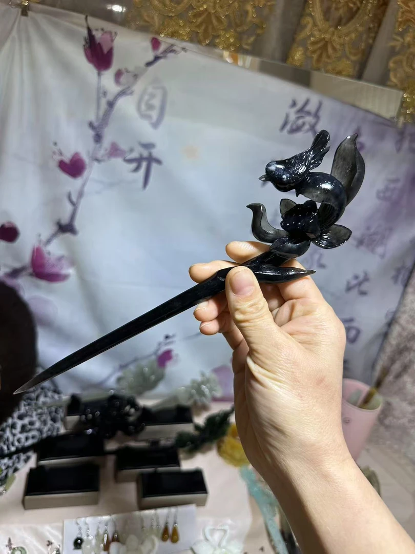 岫玉荷花小鸟发簪，手工雕刻，性价比高，料子水润通透。