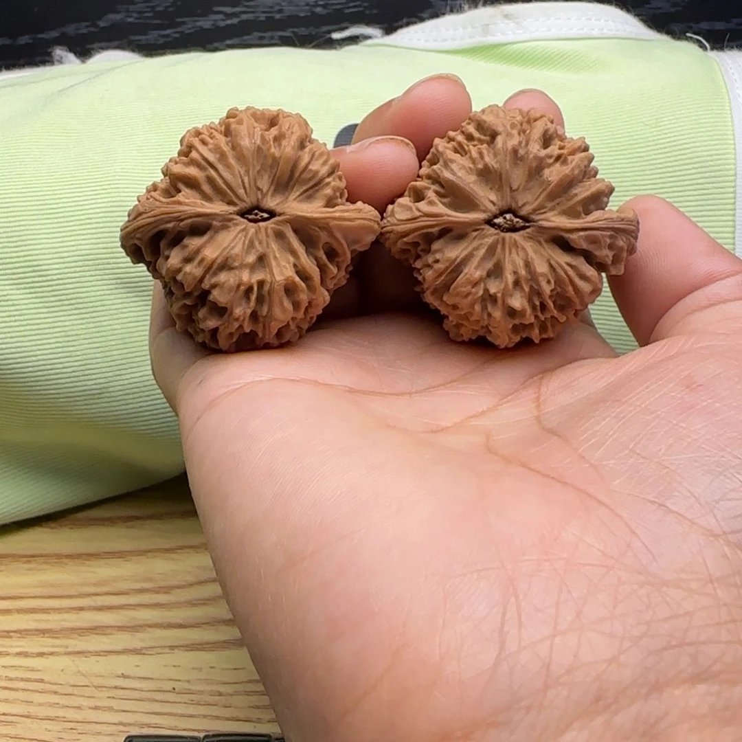 天***下桃核吊坠核桃核桃