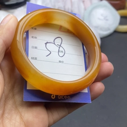 石英质玉未镶嵌手镯