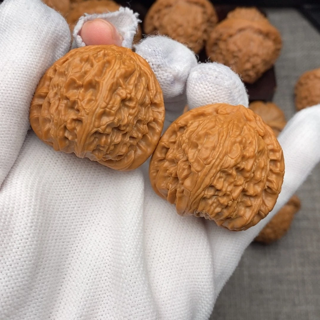 文玩核桃把件39全品三角白