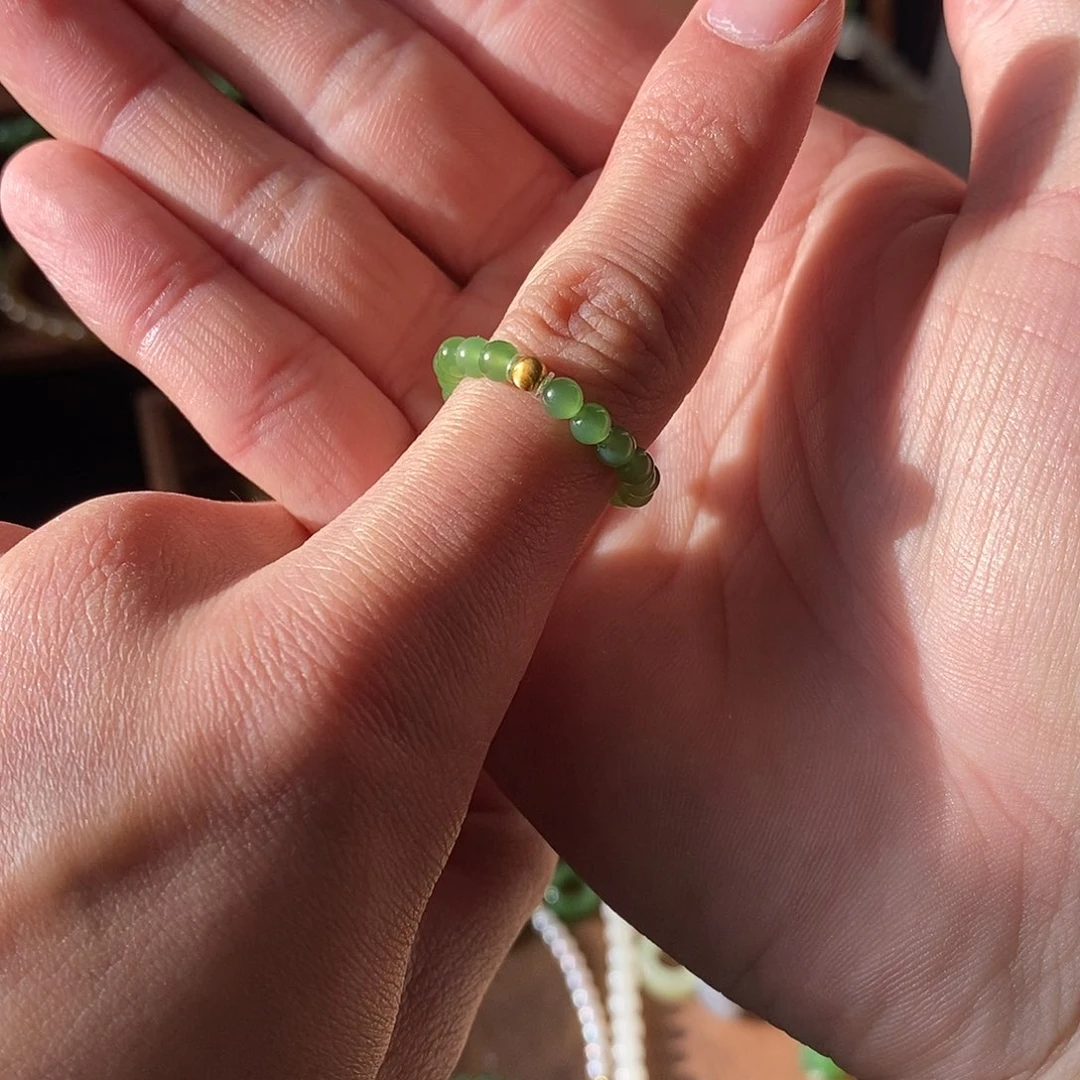 和田玉戒圈18K金镶嵌碧玉戒指珠