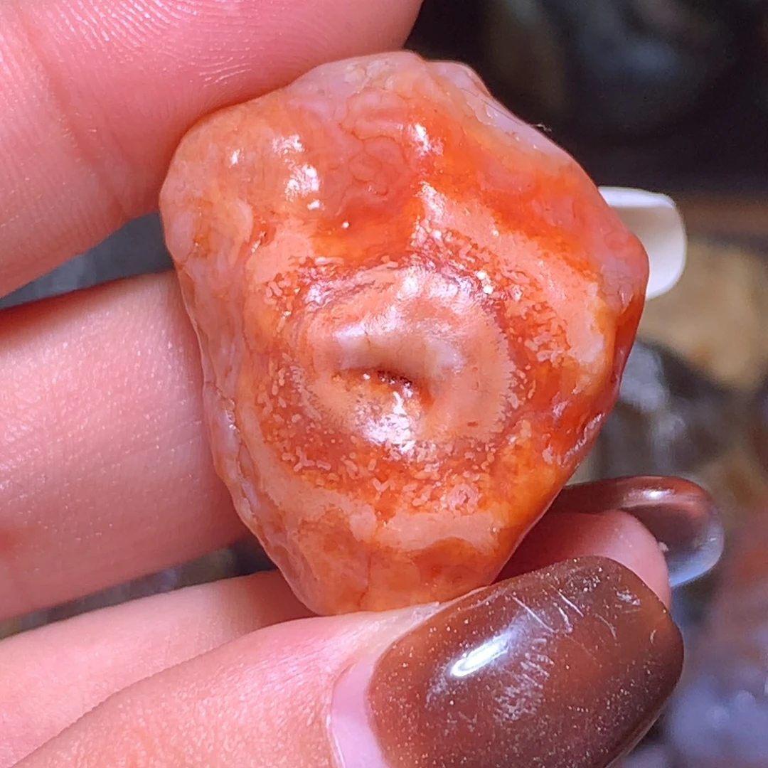 石材红筋脉眼石共生