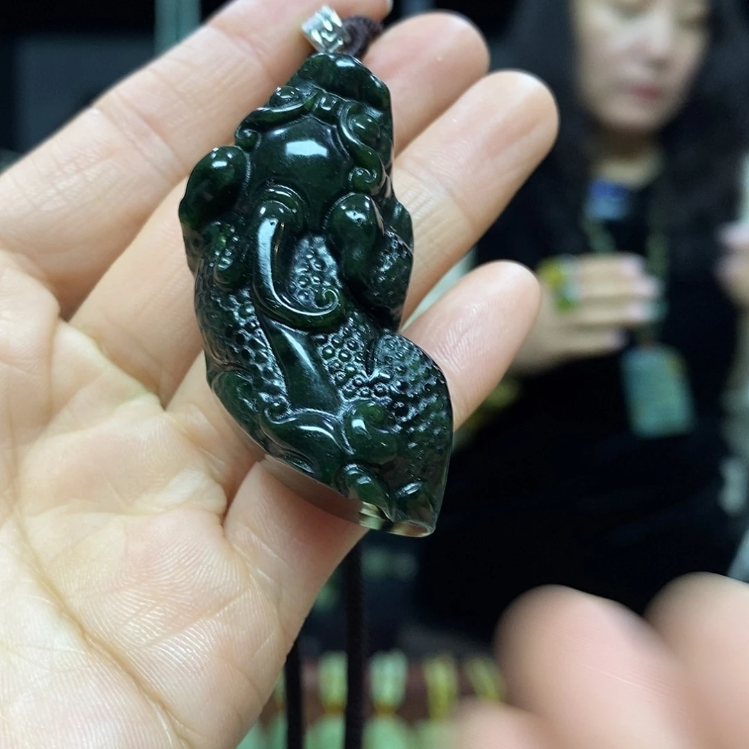 岫玉挂件吊坠手链未镶嵌