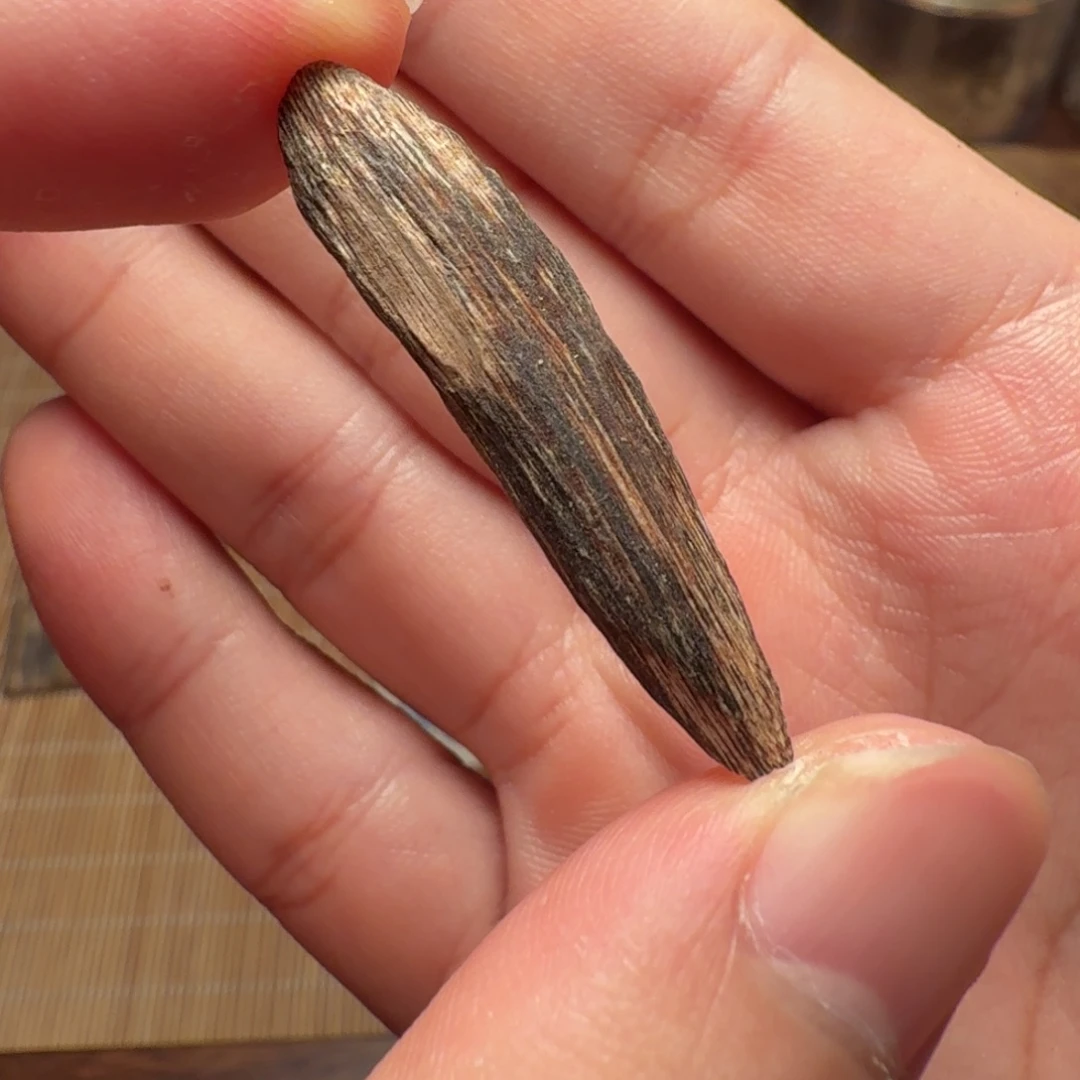 沉香香港西贡棋韵瓜子