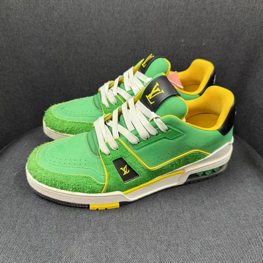 95新 LouisVuitton/路易威登 新款黄绿绒面拼接trainer奢鞋