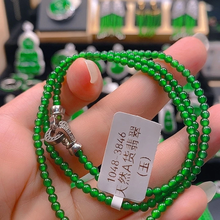 翡翠未镶嵌颈饰1455889