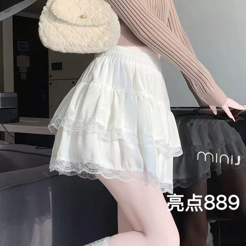 米欧家大码蕾丝短裙