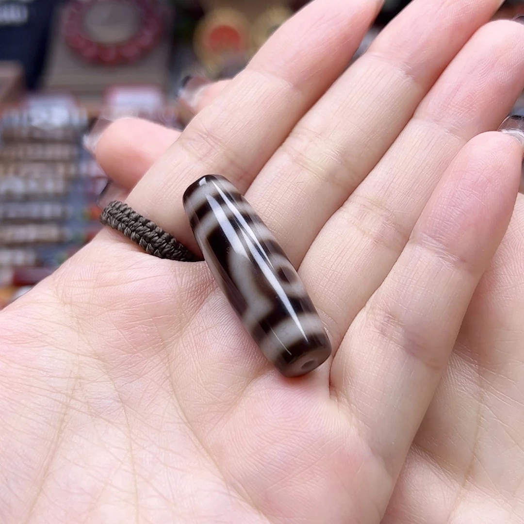 玛瑙/玉髓颈饰未镶嵌杨**艺