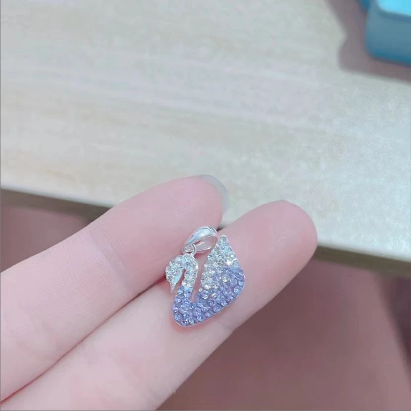 吊坠足银锆石 足银990满钻小天鹅吊坠时尚女套链坠子生日礼物镶嵌