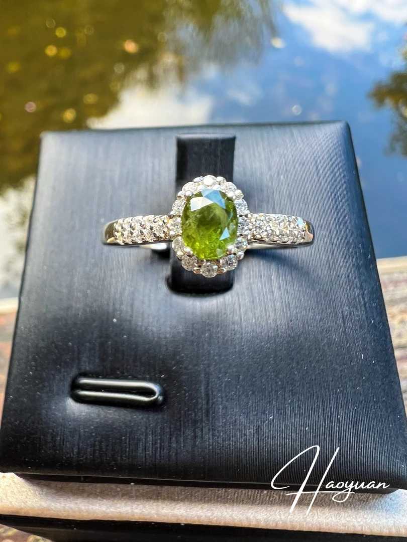 天然无烧绿色蓝宝石戒指