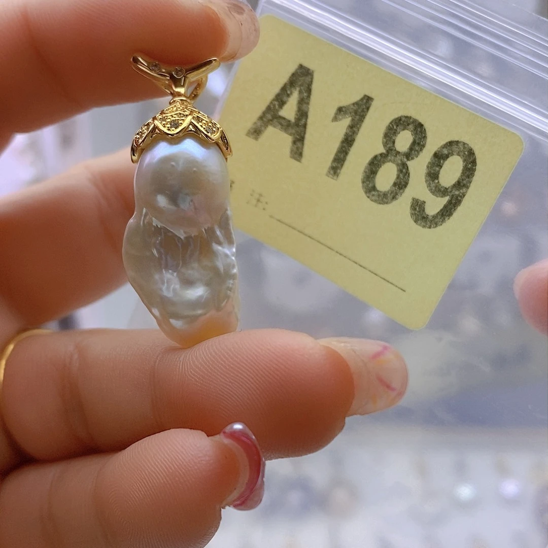 淡水珍珠颈饰未镶嵌摩**鱼