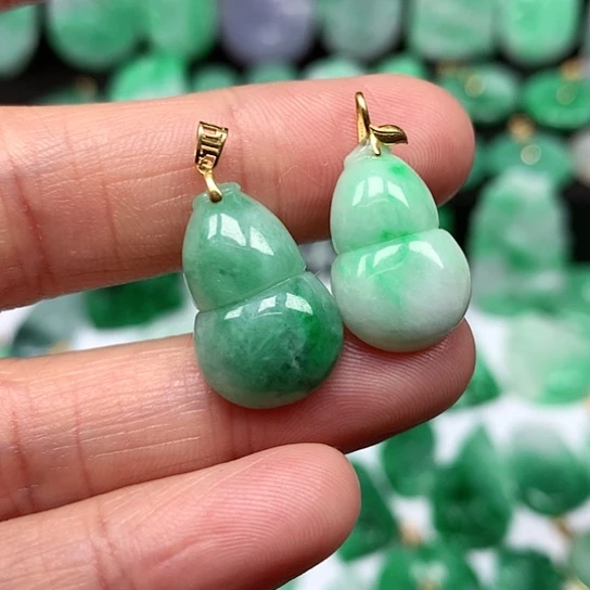 翡翠吊坠(不含链)18K金镶嵌?***?