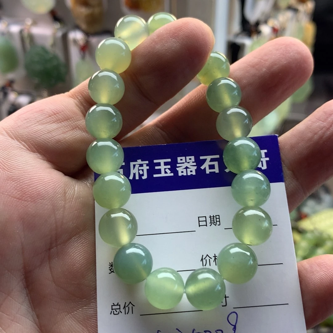 【闪购商品】蛇纹石玉未镶嵌颈饰