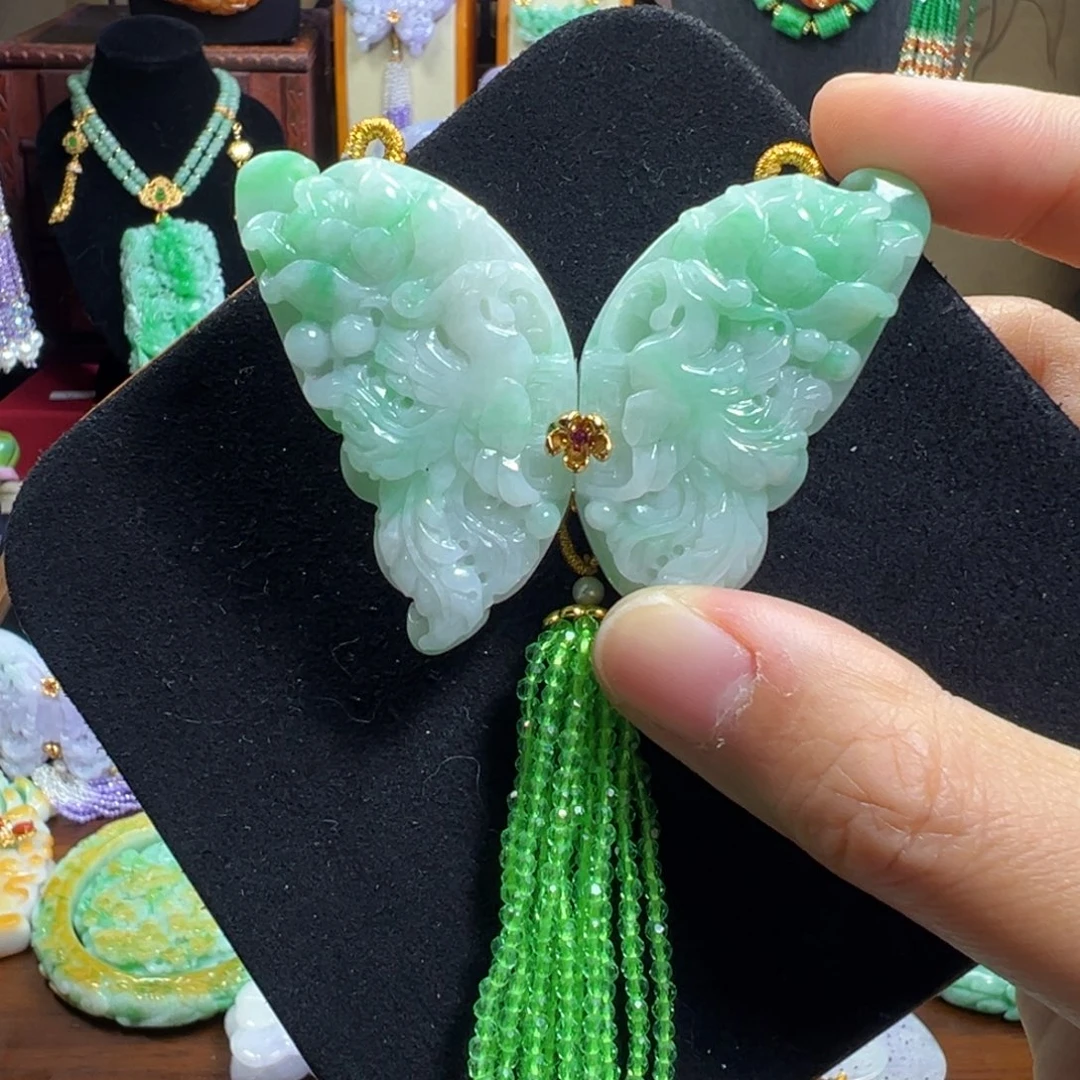 翡翠未镶嵌吊坠(赠链)凤凰蝴蝶