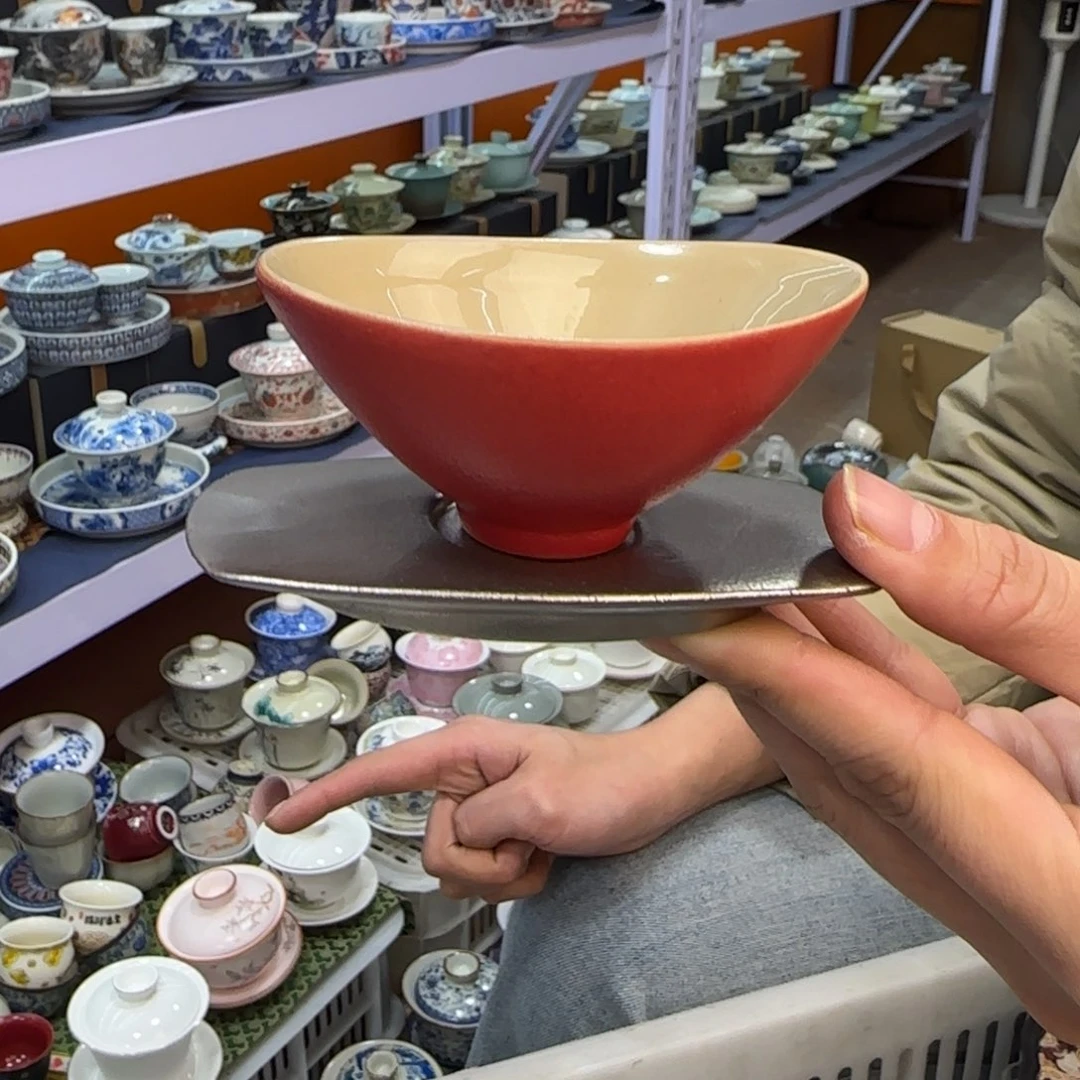 高温下的高温天气使人心情