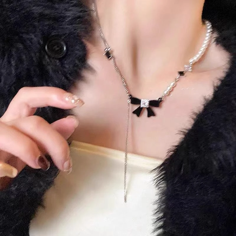 钛钢项链 蝴蝶结贝珠项链轻奢小众高级感气质配饰小香风日常饰品