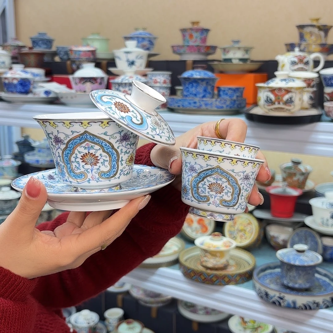 盖碗里的水煮熟后再