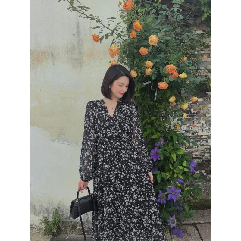 《张张推荐》一路生花 2025新款法式长袖碎花连衣裙气质女装连衣裙