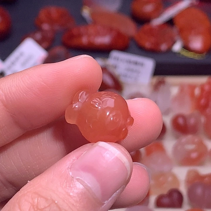 南红玛瑙未镶嵌珠宝半成品嘟嘟鱼